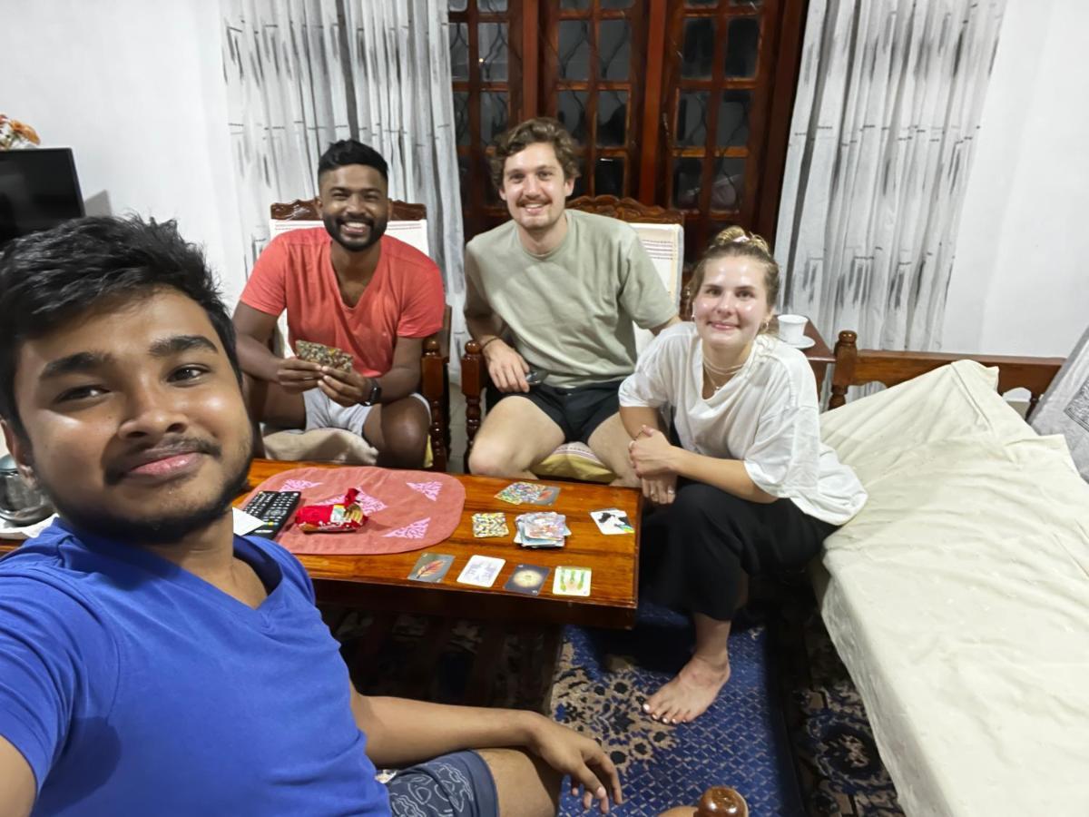 Summer Ridge - Homestay Ratnapura Kültér fotó