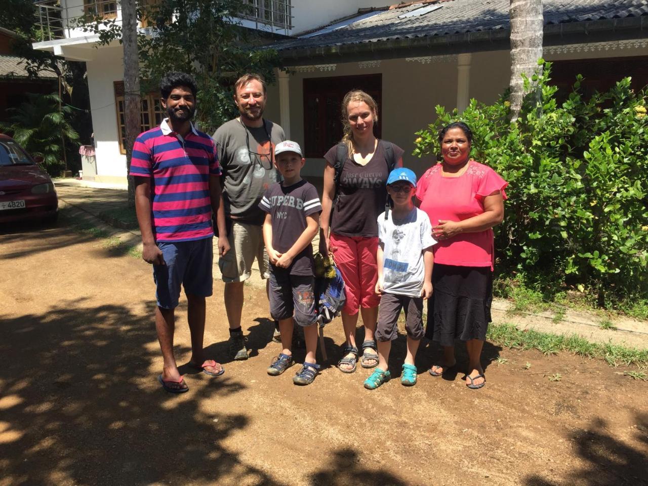 Summer Ridge - Homestay Ratnapura Kültér fotó